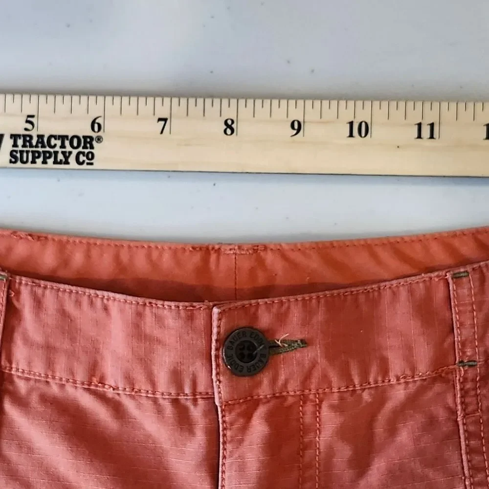 Womens Eddie Bauer Cargo Shorts- Size 10